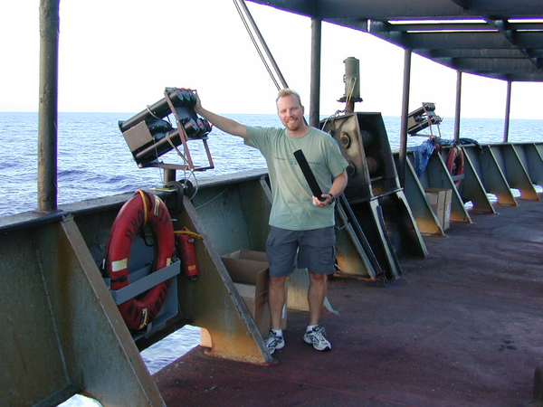 AX10 - Horizon Hawaii, June 2004: Craig Engler testing the SEAS 2K system