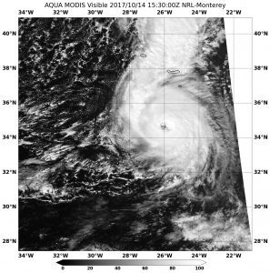 Huracán Ophelia 2017 antes de la transición extratropical