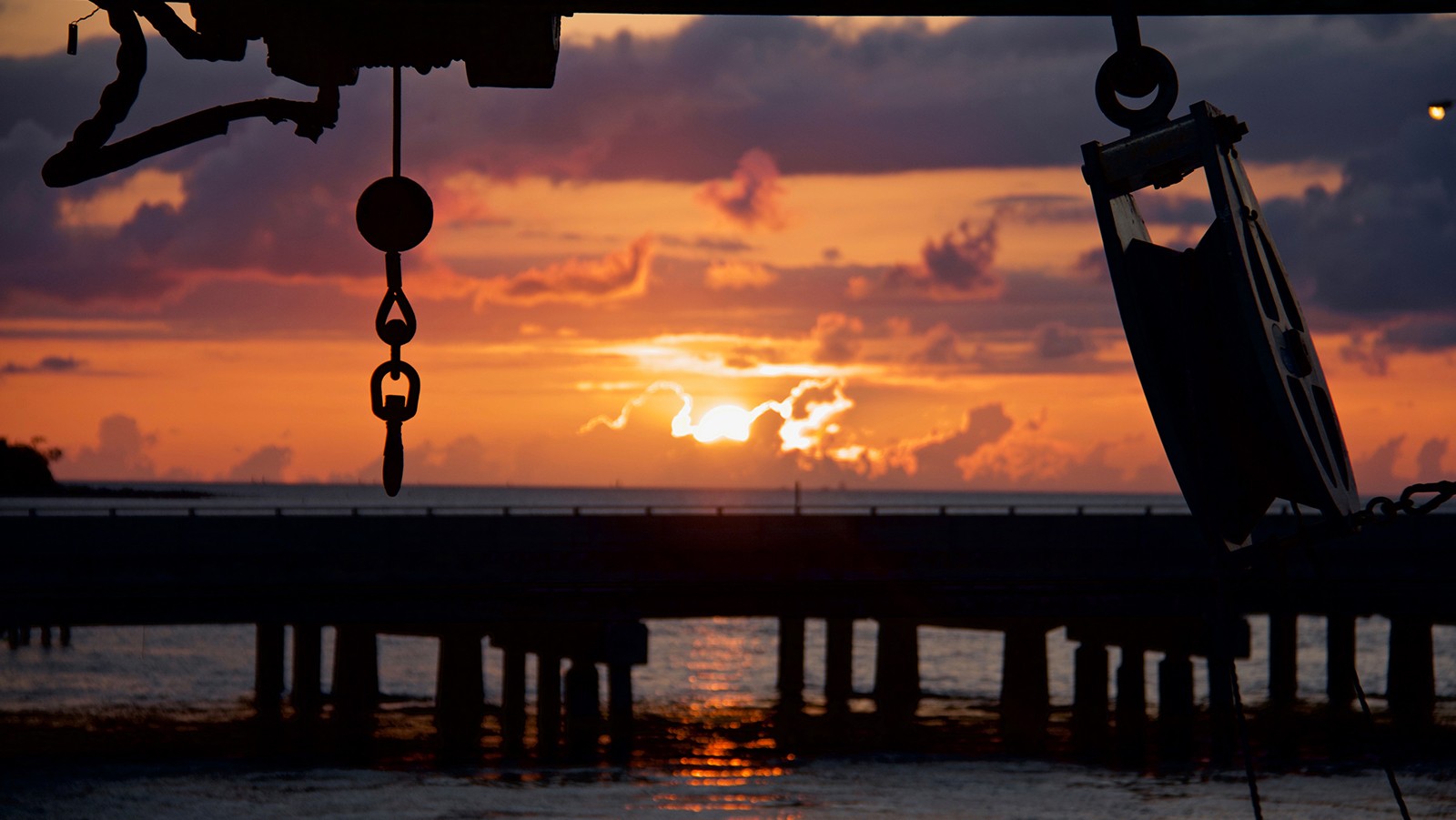 Imagen de la puesta de sol desde el Walton Smith en Miami, Florida. Crédito de la foto: NOAA.