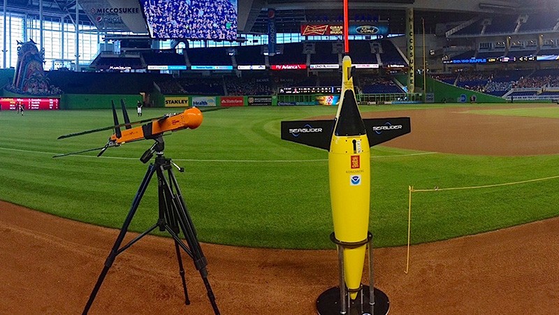 La tecnología de investigación de huracanes de la NOAA en el campo de Marlins Park. Crédito de la imagen: NOAA