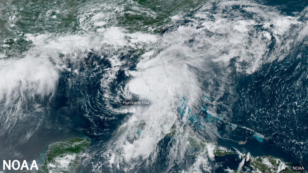 El huracán Elsa avanzando hacia el norte sobre la costa oeste de Florida a principios de julio de 2021.