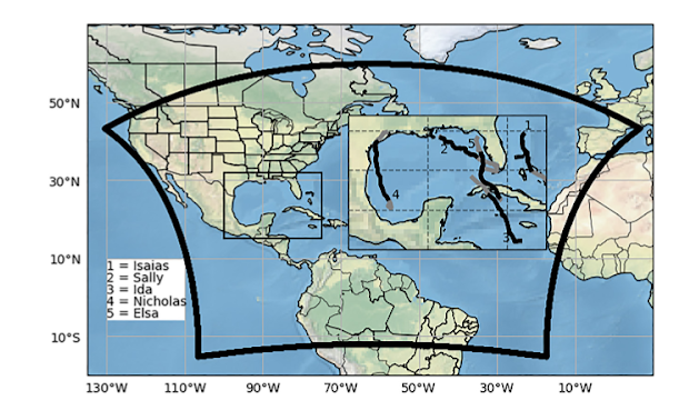 El dominio del HAFS-A está delineado en negro (grueso) y el panel del recuadro representa una pequeña región en recuadro que cubre partes del Golfo de México, el noroeste del Mar Caribe y el extremo suroeste del Atlántico. Las líneas negras de seguimiento (líneas grises) dentro del recuadro indican los períodos de seguimiento analizados (períodos de simulación no analizados) en este estudio, incluyendo (1) Isaías, (2) Sally, (3) Ida, (4) Nicolás y (5) Elsa.